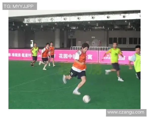 友面足球：连接友谊与激情的绿茵场上演绎团结与合作的精彩瞬间