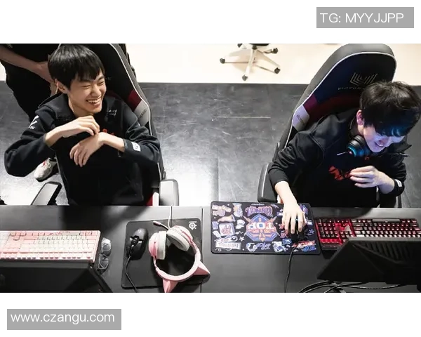 赛后分析:TES与V5在团队协作中的优劣势对比与启示 赛后分析:TES与V5在团队协作中的优劣势对比与启示