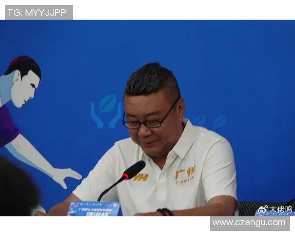 足球名宿麦超的婚姻生活揭秘与家庭幸福的背后故事